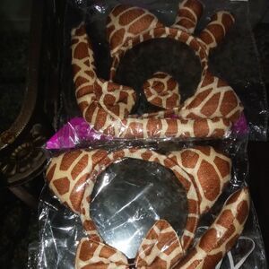 🦒 giraffe or cat costume